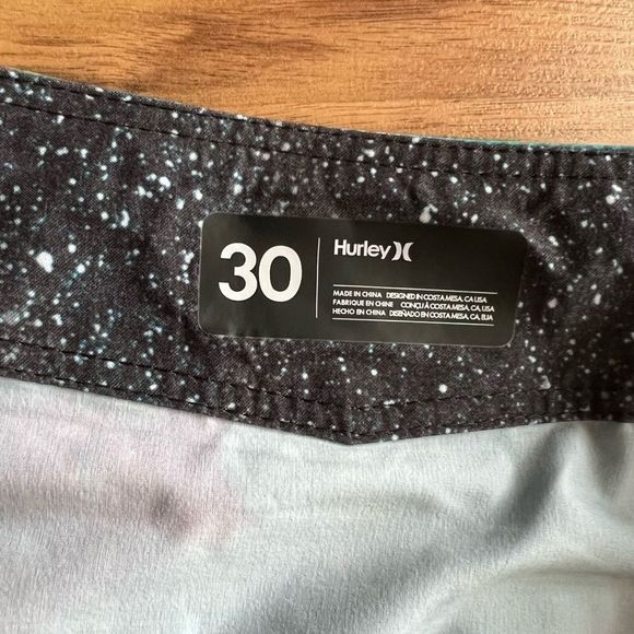 - Hurley | Swim Trunks - size 30 - Picture 7 of 8